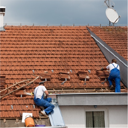 Glendale Roof With Broken Tiles Before Being Repaired